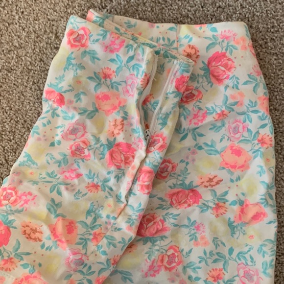 Divided Neon floral high-waisted shorts - Picture 4 of 4